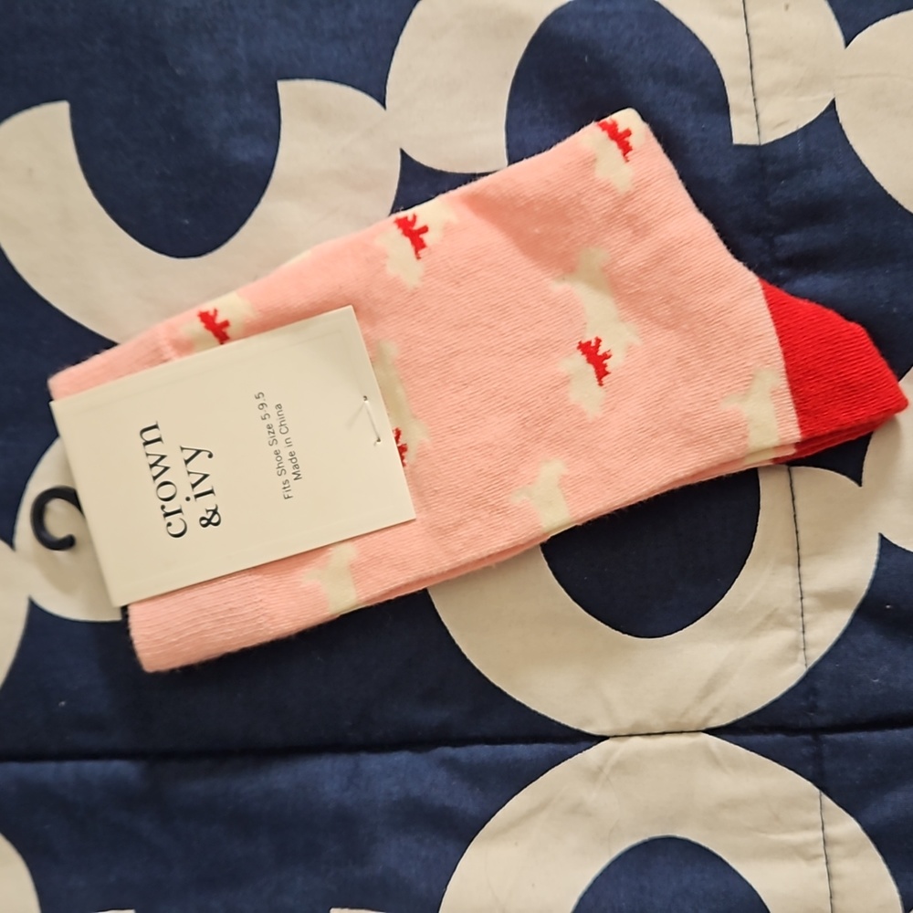 Crown and Ivy Socks
